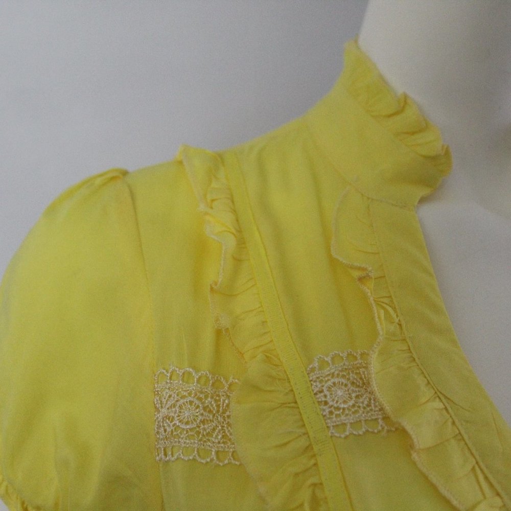 Springy Yellow Blouse - Picture 9 of 10
